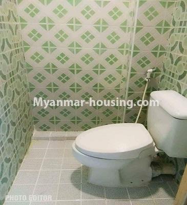 缅甸房地产 - 出租物件 - No.3988 - An apartment for rent in Sanchaung Township. - View of the Toilet and Bathroom
