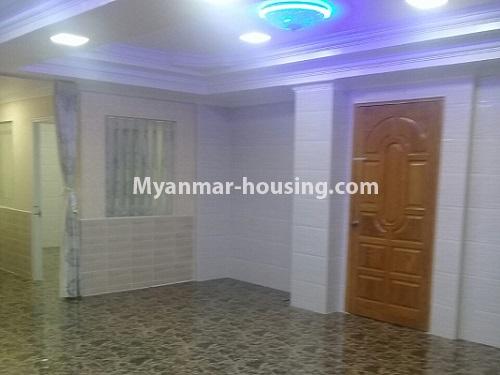 ミャンマー不動産 - 賃貸物件 - No.3990 - Good room for rent in Kyaukdadar Township. - View of the living room