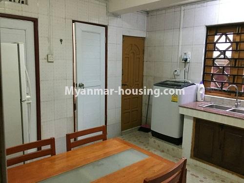 မြန်မာအိမ်ခြံမြေ - ငှားရန် property - No.3991 - စမ်းချောင်းမြို့နယ်တွင် အခန်းကောင်း တစ်ခန်းဌားရန် ရှိပါသည်။View of Kitchen room