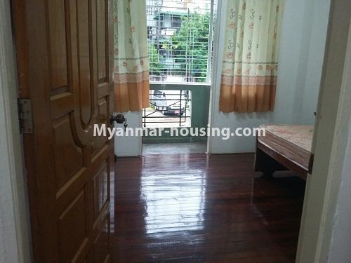 Myanmar real estate - for rent property - No.3996 - An apartment for rent in Shwe Ohn Pin Housing - View of the living room