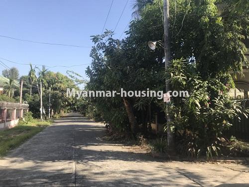 ミャンマー不動産 - 賃貸物件 - No.4002 - Landed house for rent in Mingalardon! - road view