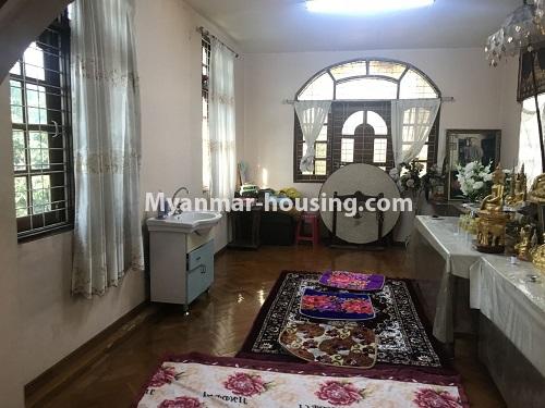 မြန်မာအိမ်ခြံမြေ - ငှားရန် property - No.4002 - မင်္ဂလာဒုံမြို့နယ်တွင် လုံးချင်းငှါးရန်ရှိသည်။ - upstair living room 