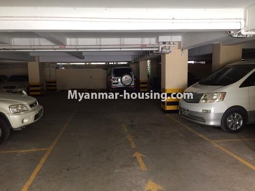 ミャンマー不動産 - 賃貸物件 - No.4005 - Condo room, Min Ye Kyaw Swar Condo in Yankin - car parking 