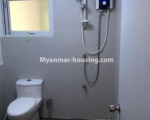 မြန်မာအိမ်ခြံမြေ - ငှားရန် property - No.4013 - သန်လျင် ကြယ်မြို့တော်တွင် ကွန်ဒိုခန်းငှါးရန်ရှိသည်။  - bathroom
