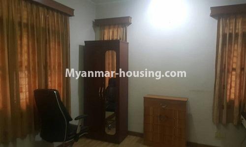 缅甸房地产 - 出租物件 - No.4014 - Landed house for rent in Lawkanat Housing Haling! - master bedroom view