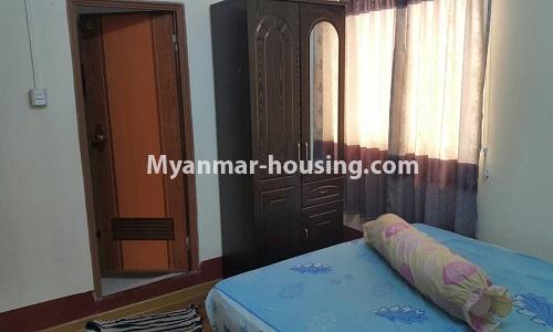 缅甸房地产 - 出租物件 - No.4026 - Large and clean room for rent in Yae Kyaw, Pazundaung! - View of the bed room.