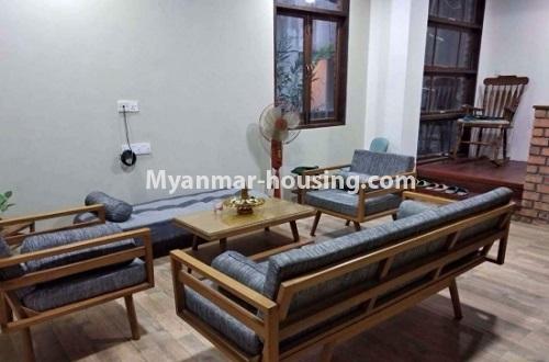 မြန်မာအိမ်ခြံမြေ - ငှားရန် property - No.4055 - ရှစ်မိုင်တွွင် လုံးချင်းငှါးရန်ရှိသည်။living room