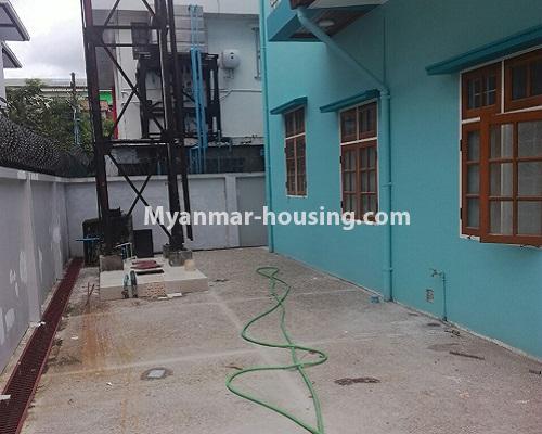 မြန်မာအိမ်ခြံမြေ - ငှားရန် property - No.4059 - မေခအိမ်ရာထဲတွင် လုံးချင်းတစ်လုံး ငှားရန်ရှိသည်။ - house view