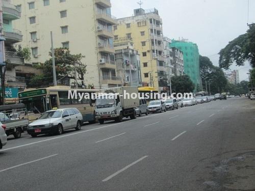 မြန်မာအိမ်ခြံမြေ - ငှားရန် property - No.4069 - အလုံမြို့နယ်တွင် လုံးချင်းကောင်းကောင်းငှားရန်ရှိသည်။