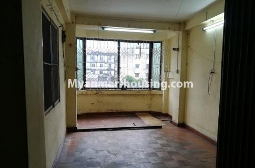 Myanmar real estate - for rent property - No.4081 - A good room with reasonable price for rent near Yuzana Plazza. - View of the Living room