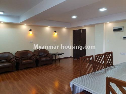 မြန်မာအိမ်ခြံမြေ - ငှားရန် property - No.4093 - အောင်ချမ်းသာကွန်ဒိုတွင် View ကောင်းသည့် အခန်းတစ်ခန်းငှားရန်ရှိသည်။living room