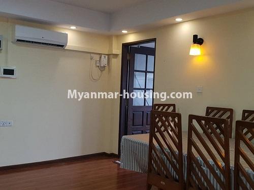 မြန်မာအိမ်ခြံမြေ - ငှားရန် property - No.4093 - အောင်ချမ်းသာကွန်ဒိုတွင် View ကောင်းသည့် အခန်းတစ်ခန်းငှားရန်ရှိသည်။dining room