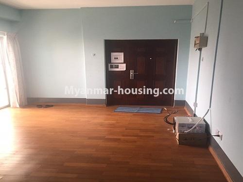 မြန်မာအိမ်ခြံမြေ - ငှားရန် property - No.4094 - ဗဟန်းတွင် ကွန်ဒိုအခန်းကောင်းတစ်ခန်းငှားရန်ရှိသည်။