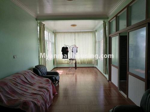 မြန်မာအိမ်ခြံမြေ - ငှားရန် property - No.4108 - ရန်ကင်း မြို့နယ်တွင် လုံးချင်းကောင်း ပြင်ဆင်ပြီး အခန်းတစ်ခန်းရောင်းရန်ရှိသည်။ - master bedroom