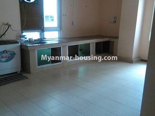 缅甸房地产 - 出租物件 - No.4116 - A good Condo room for rent in Kamaryut . - kitchen
