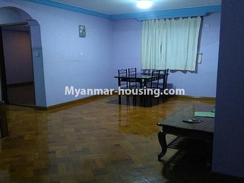 မြန်မာအိမ်ခြံမြေ - ငှားရန် property - No.4117 - ကမာရွတ်တွင် ကွန်ဒိုအခန်းကောင်းငှားရန်ရှိသည်။ - Living room