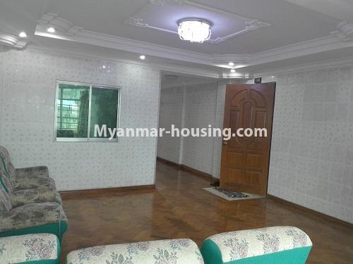 ミャンマー不動産 - 賃貸物件 - No.4121 - Condo room for rent in Lanmadaw. - living room
