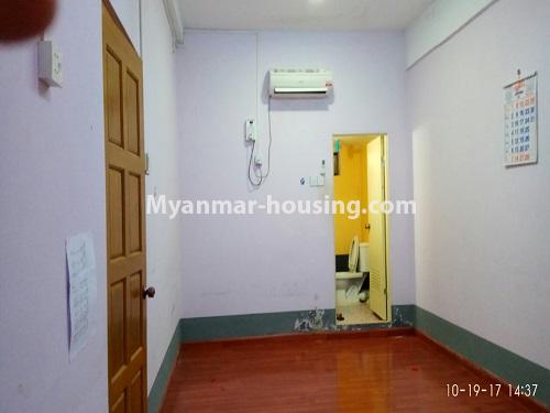မြန်မာအိမ်ခြံမြေ - ငှားရန် property - No.4122 - ဗိုလ်တစ်ထောင်တွင် ကွန်ဒိုအခန်းကောင်း ငှားရန်ရှိသည်။inside