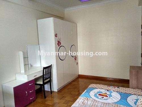 မြန်မာအိမ်ခြံမြေ - ငှားရန် property - No.4132 - ရွေှပြည်အေးရိပ်မွန်ကွန်ဒို တွင် အခန်းကျဉ်း ကောင်းကောင်းတစ်ခန်းပါသည်။single bedroom