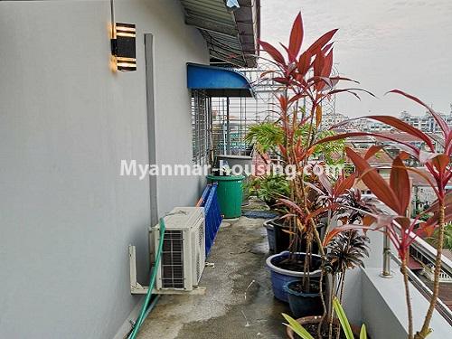 ミャンマー不動産 - 賃貸物件 - No.4133 - Top Condo room  for rent in Pazundaung. - outside view