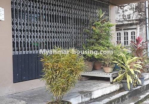 Myanmar real estate - for rent property - No.4149 - Ground Floor Apartment for rent in Tarmway! - main door view