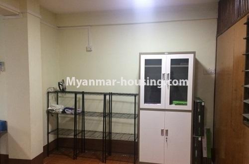 ミャンマー不動産 - 賃貸物件 - No.4178 - Apartment for rent in Sanchaung! - kitchen area