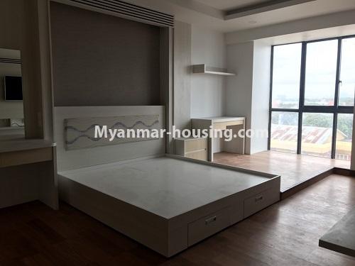 မြန်မာအိမ်ခြံမြေ - ငှားရန် property - No.4189 - အလုံတွင် ကွန်ဒိုခန်းသစ် ငှားရန်ရှိသည်။ - town view from master bedroom