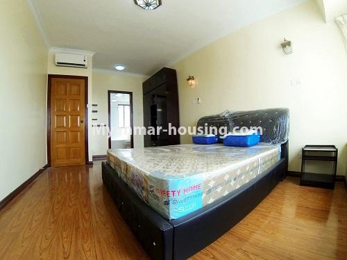 缅甸房地产 - 出租物件 - No.4192 - Pyay Garden condo room for rent in Sanchaung! - master bedroom