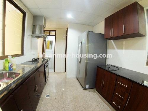 ミャンマー不動産 - 賃貸物件 - No.4192 - Pyay Garden condo room for rent in Sanchaung! - kitchen
