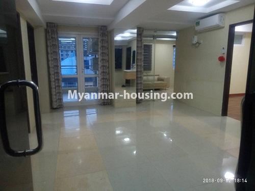缅甸房地产 - 出租物件 - No.4195 - New condo room for rent in Botahtaung! - living room