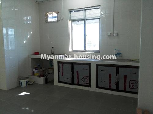 မြန်မာအိမ်ခြံမြေ - ငှားရန် property - No.4197 - ဗိုလ်တစ်ထောင်တွင် ကွန်ဒိုတိုက်ခန်းအသစ် ငှားရန်ရှိသည်။ - living room