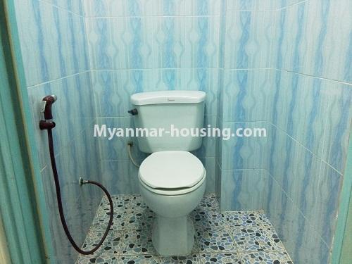 Myanmar real estate - for rent property - No.4197 - New condo room for rent in Botahtaung! - toilet