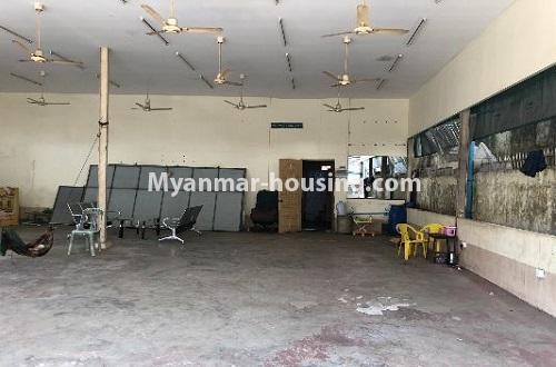 缅甸房地产 - 出租物件 - No.4204 - Shop for rent in Tarmway! - inside view