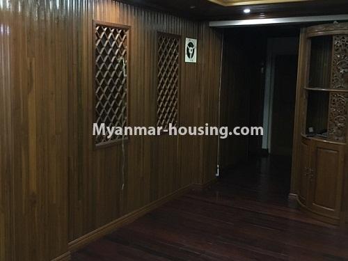 မြန်မာအိမ်ခြံမြေ - ငှားရန် property - No.4206 - မြို့ထဲတွင် တိုက်ခန်း ငှားရန်ရှိသည်။hallway to kitchen