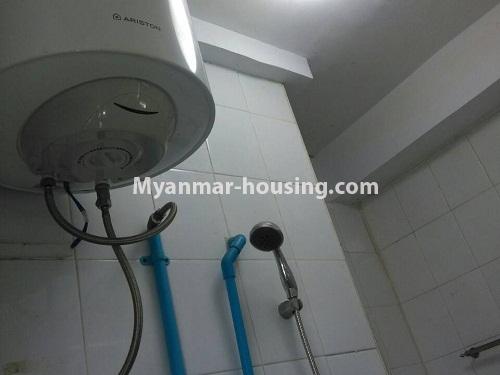 ミャンマー不動産 - 賃貸物件 - No.4207 - Pearl Condo room for rent in Bahan! - bathroom
