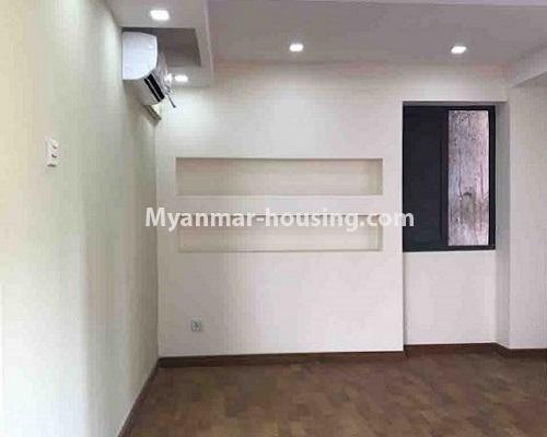 缅甸房地产 - 出租物件 - No.4214 - Furnished studio room in new mini condominium building for rent, Sanchaung! - master bedroom