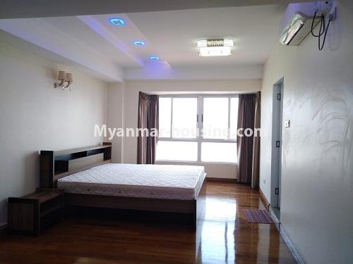 မြန်မာအိမ်ခြံမြေ - ငှားရန် property - No.4227 - အလုံတွင် ကွန်ဒိုခန်ကောင်း ငှားရန်ရှိသည်။single bedroom view