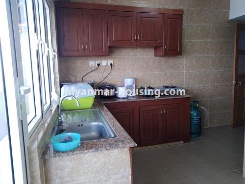 ミャンマー不動産 - 賃貸物件 - No.4228 - Nice condo room for rent in Ahlone! - kitchen view