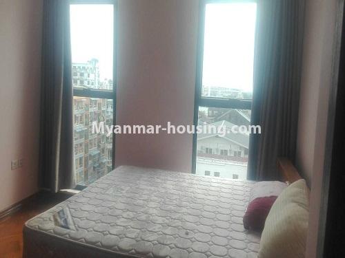 မြန်မာအိမ်ခြံမြေ - ငှားရန် property - No.4231 - ရန်ကုန်မြို့လည်ခေါင်တွင် ကွန်ဒိုခန်းအသစ် ငှားရန်ရှိသည်။master bedroom view