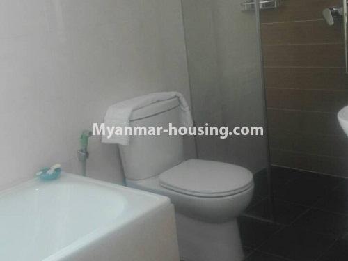 缅甸房地产 - 出租物件 - No.4232 - New condo Room for rent in the heart of Yangon! - compound bathroom view