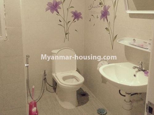 ミャンマー不動産 - 賃貸物件 - No.4248 - I Green Condo room for rent in Hlaing! - bathroom view