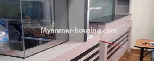 မြန်မာအိမ်ခြံမြေ - ငှားရန် property - No.4256 - လသာတွင် ကွန်ဒိုတိုက်ခန်း ငှားရန်ရှိသည်။kitchen decoration
