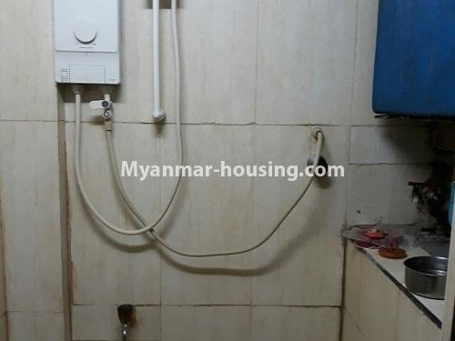 ミャンマー不動産 - 賃貸物件 - No.4259 - Apartment for rent in Sanchaung! - bathroom 