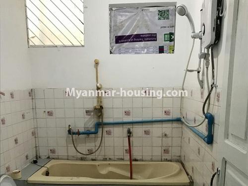 မြန်မာအိမ်ခြံမြေ - ငှားရန် property - No.4260 - ရန်ကင်းတွင် မြေညီထပ် ငှားရန်ရှိသည်။bathroom