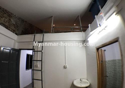缅甸房地产 - 出租物件 - No.4264 - One bedroom apartment for rent in Kamaryut! - dinaing area