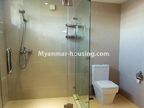 ミャンマー不動産 - 賃貸物件 - No.4272 - Golden Parami Condo room for rent in Hlaing! - bathroom view