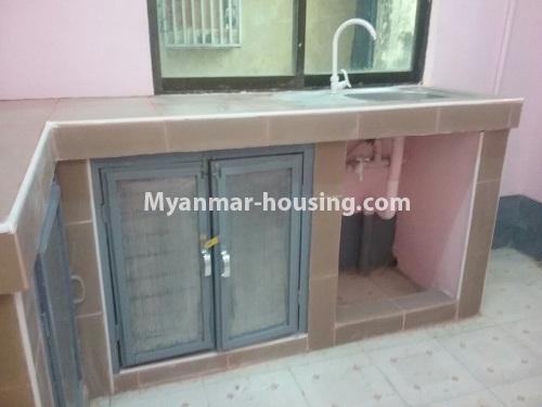 ミャンマー不動産 - 賃貸物件 - No.4273 - Apartment for rent in Shwe Ohn Pin Housing (1) Yankin! - kitchen 