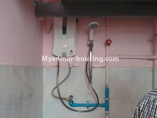ミャンマー不動産 - 賃貸物件 - No.4273 - Apartment for rent in Shwe Ohn Pin Housing (1) Yankin! - bathroom