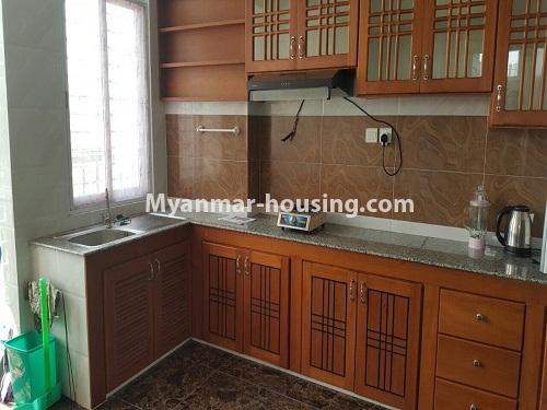 မြန်မာအိမ်ခြံမြေ - ငှားရန် property - No.4293 - လမ်းမတော် China Town တွင် ကွန်ဒိုခန်း ငှားရန်ရှိသည်။ kitchen 