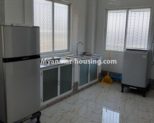 ミャンマー不動産 - 賃貸物件 - No.4299 - One bedroom penthouse for rent in Sanchaung! - kitchen 